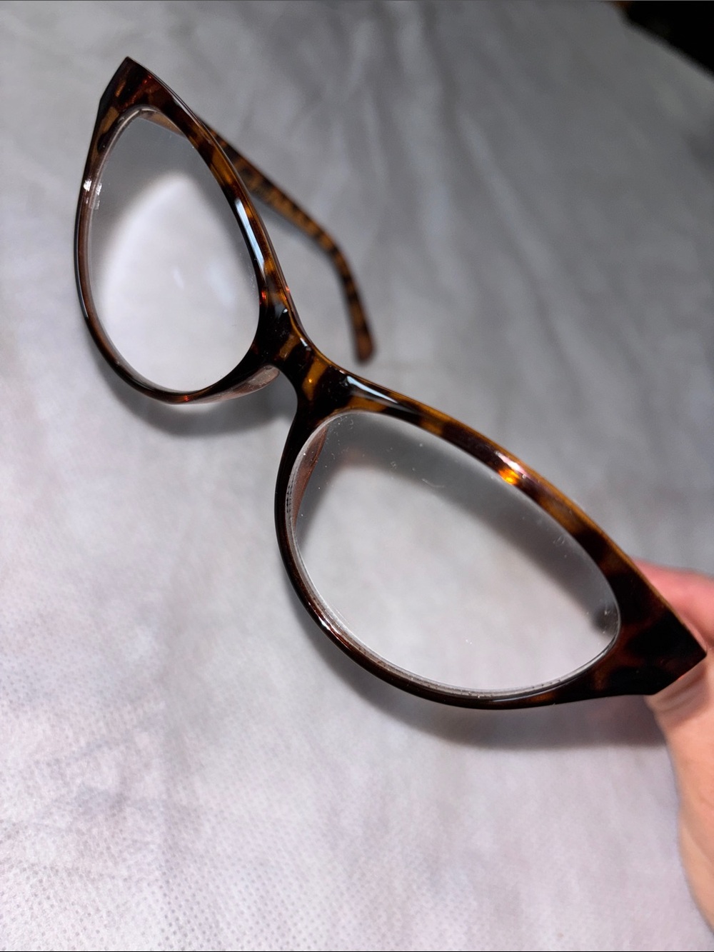 Betsey Johnson +2.00 Tortoise Print Cat Eye Glasses Brown